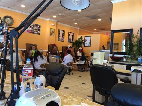 LV Nails Spa in Gulfport, MS 39503 .